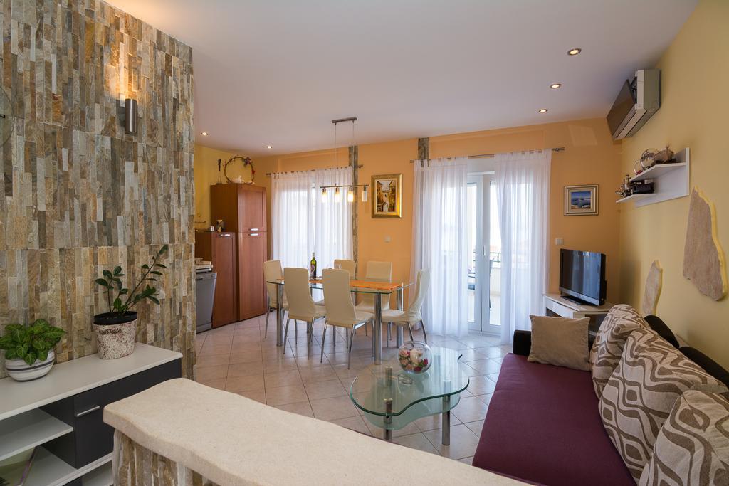 Apartments Marina Трогир Екстериор снимка