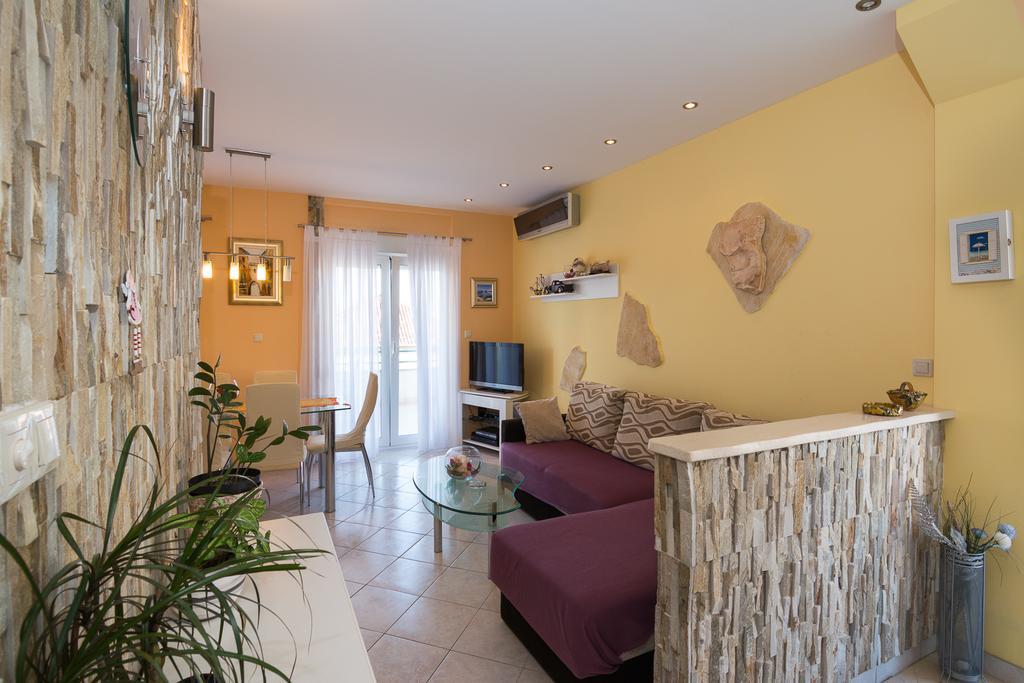 Apartments Marina Трогир Екстериор снимка