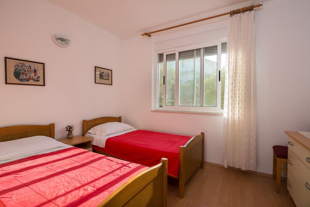 Apartments Marina Трогир Екстериор снимка
