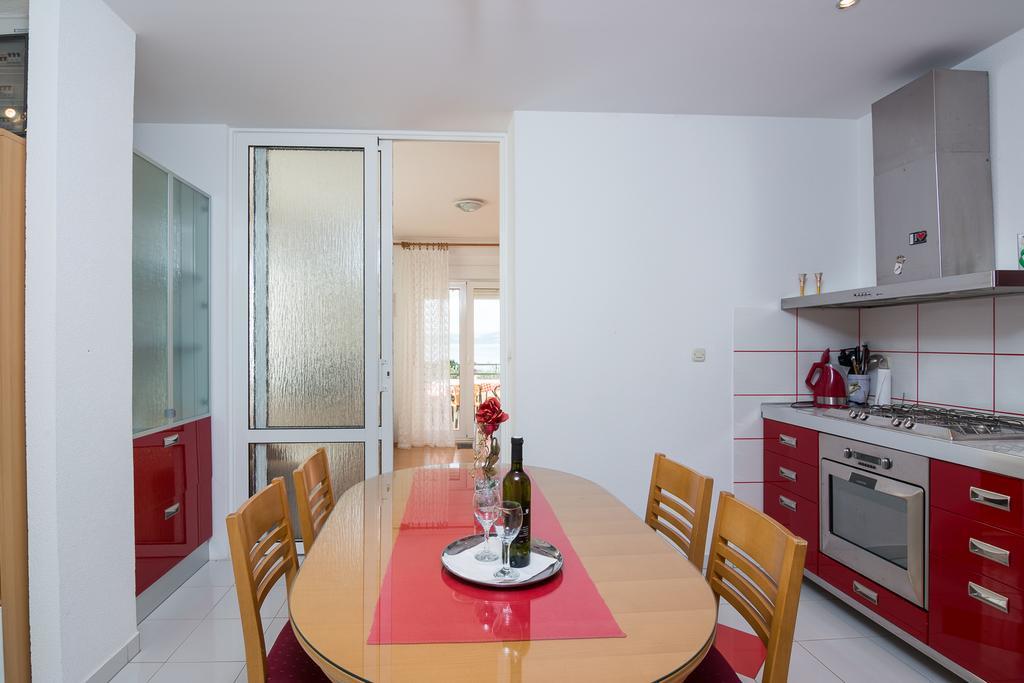 Apartments Marina Трогир Екстериор снимка