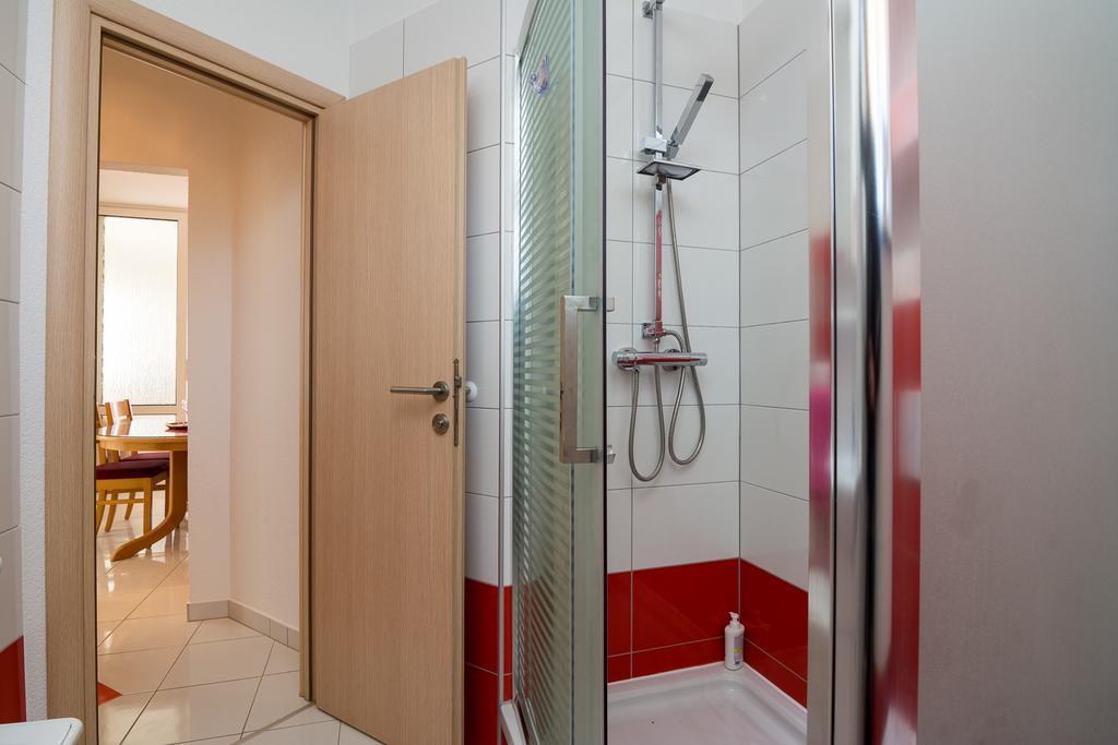 Apartments Marina Трогир Екстериор снимка