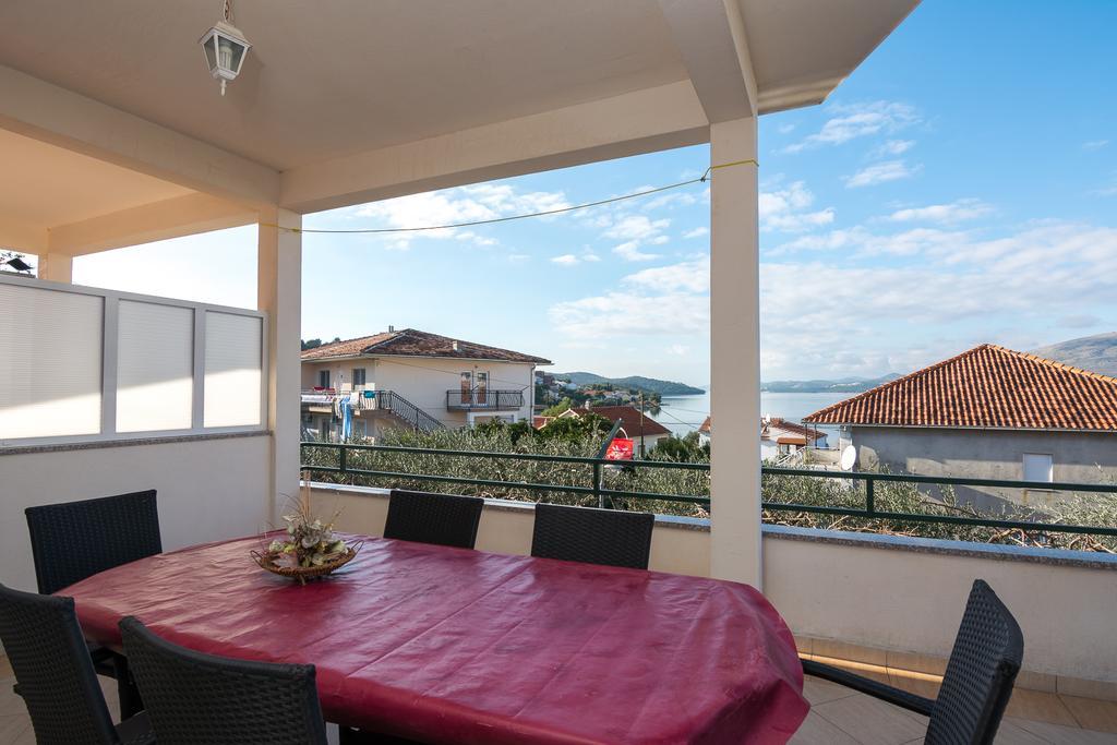 Apartments Marina Трогир Екстериор снимка